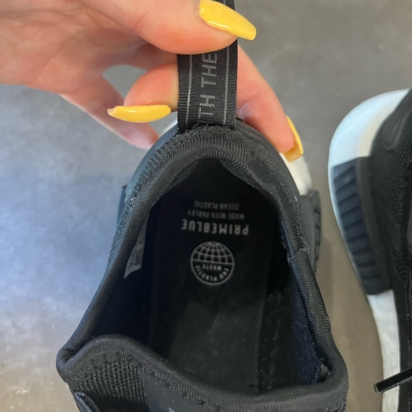 Black NMDs - Picture 4 of 7